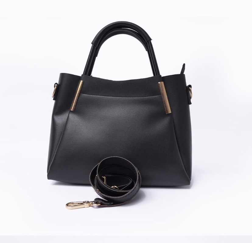 Bloom Shoulder Handbag (Black)