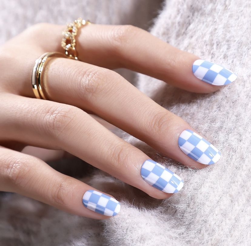 Aqua Pattern Nails For Girls.