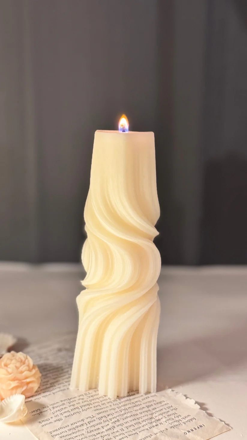 Off White Aesthetic Spiral Scented Candle