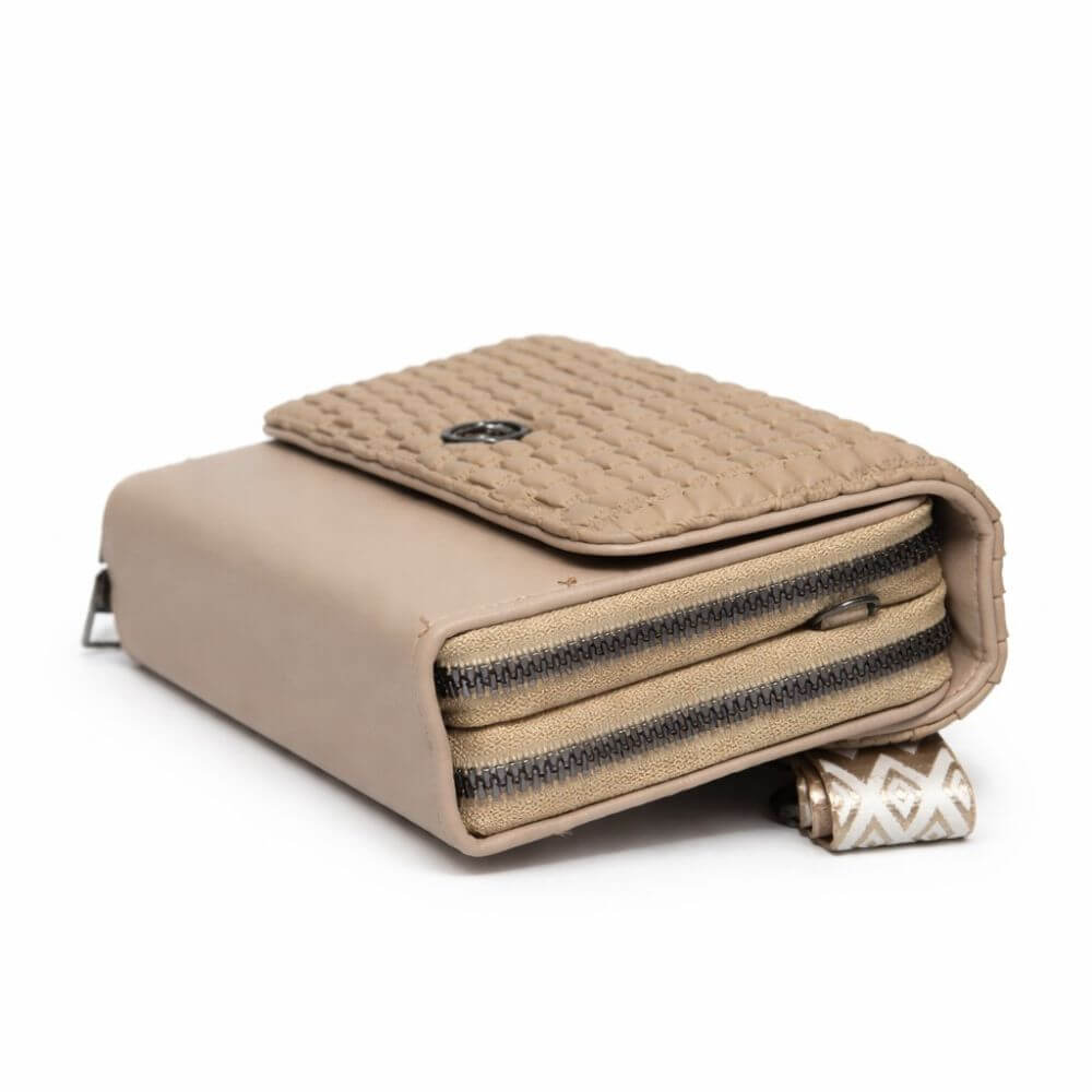 5-Mist Quilted Crossbody (Skin)