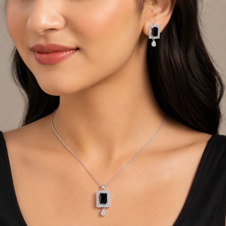 Midnight Grace Jewelry Set