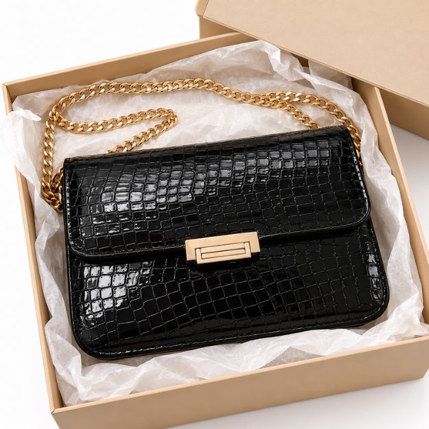 Luxe Noir Chain Bag